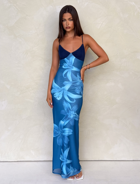 TM17519-BLU-03-ALAINADRESS-BLUEORCHID1